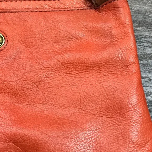 FOSSIL Explorer Crossbody Bag Orange Pebbled Leather Zip Top‎ Purse Pockets FLAW - Picture 3 of 16